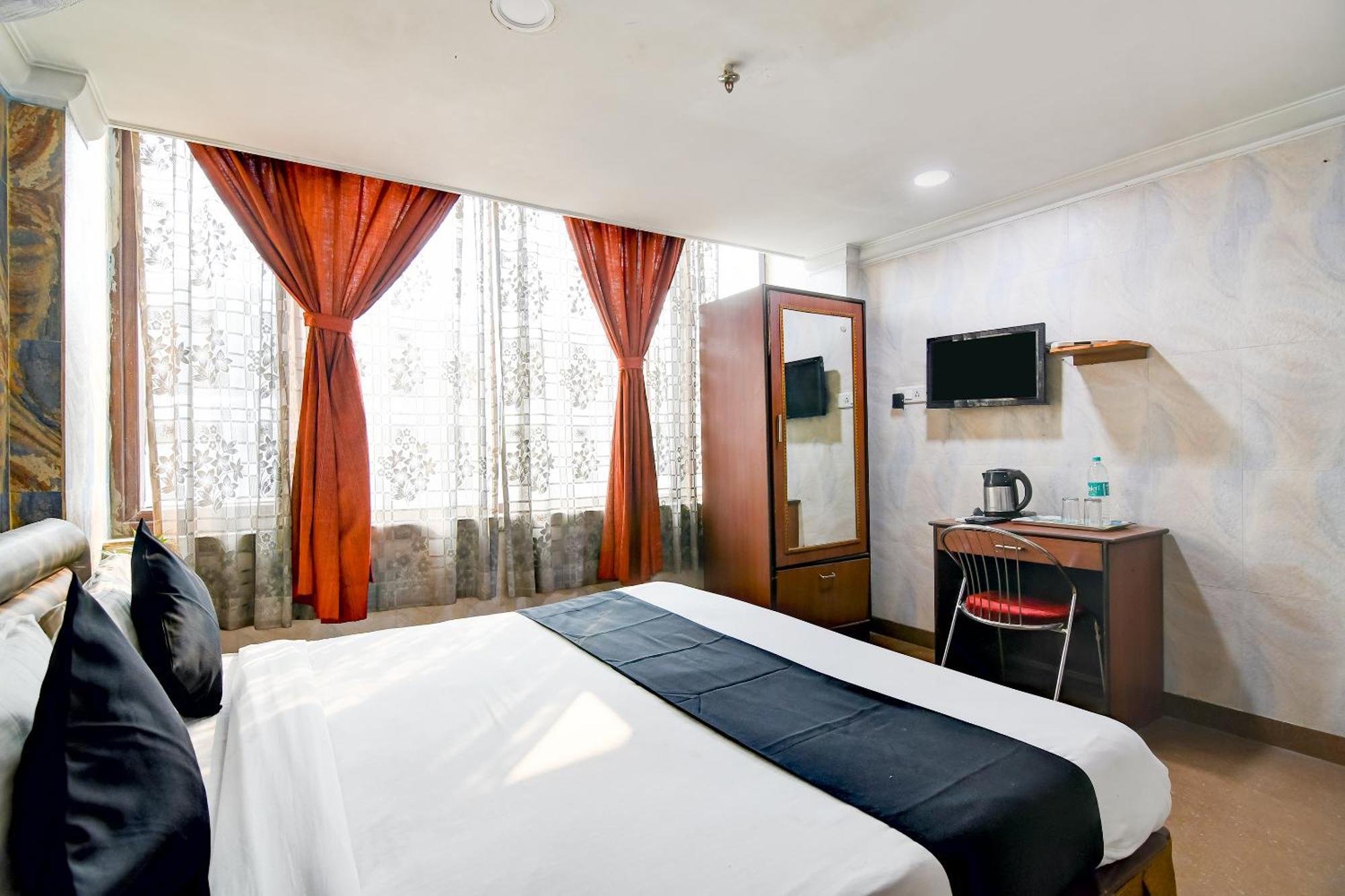 Brill Raj Palace Near City Centre 2 Kolkata Bagian luar foto