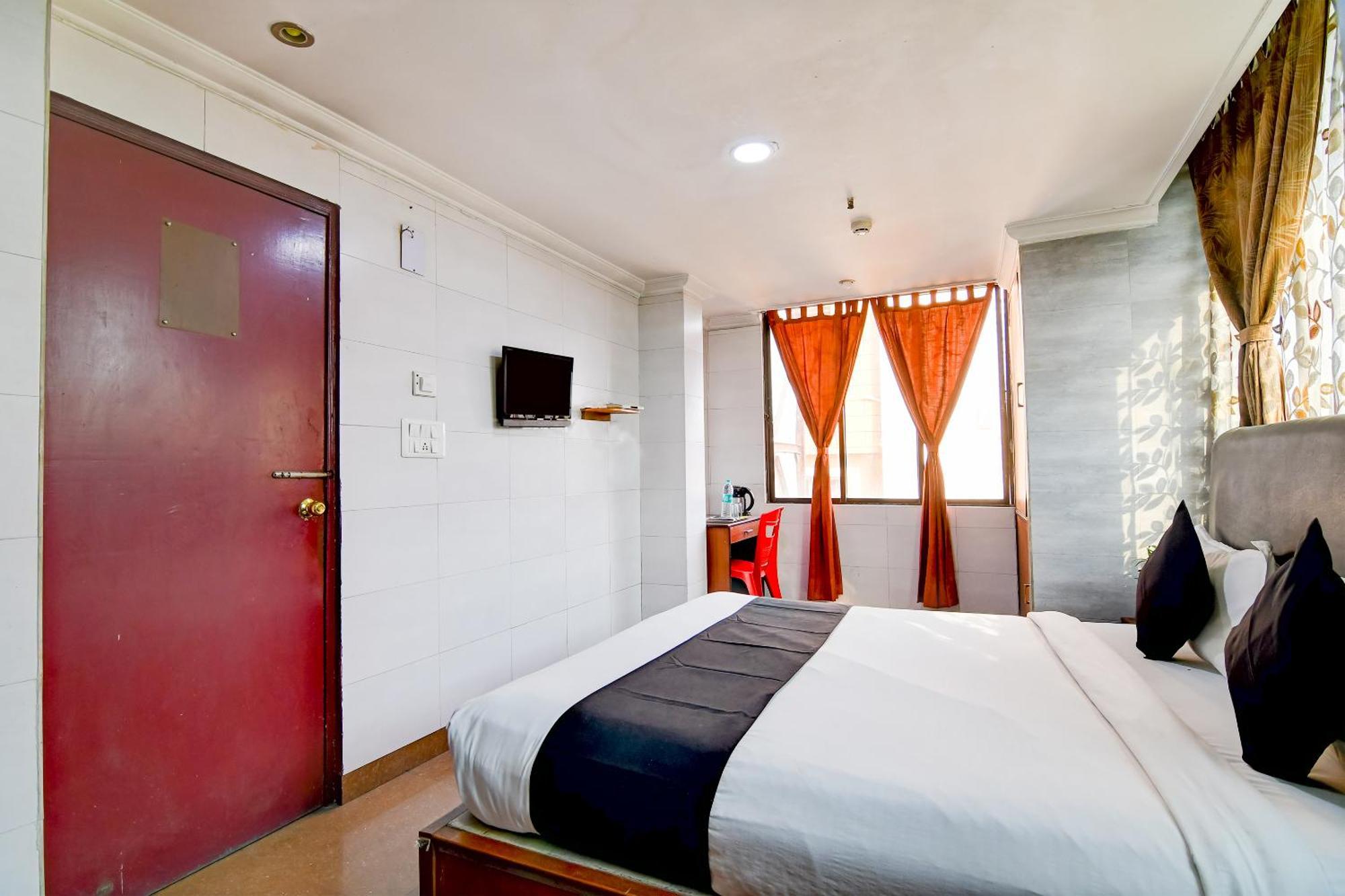 Brill Raj Palace Near City Centre 2 Kolkata Bagian luar foto